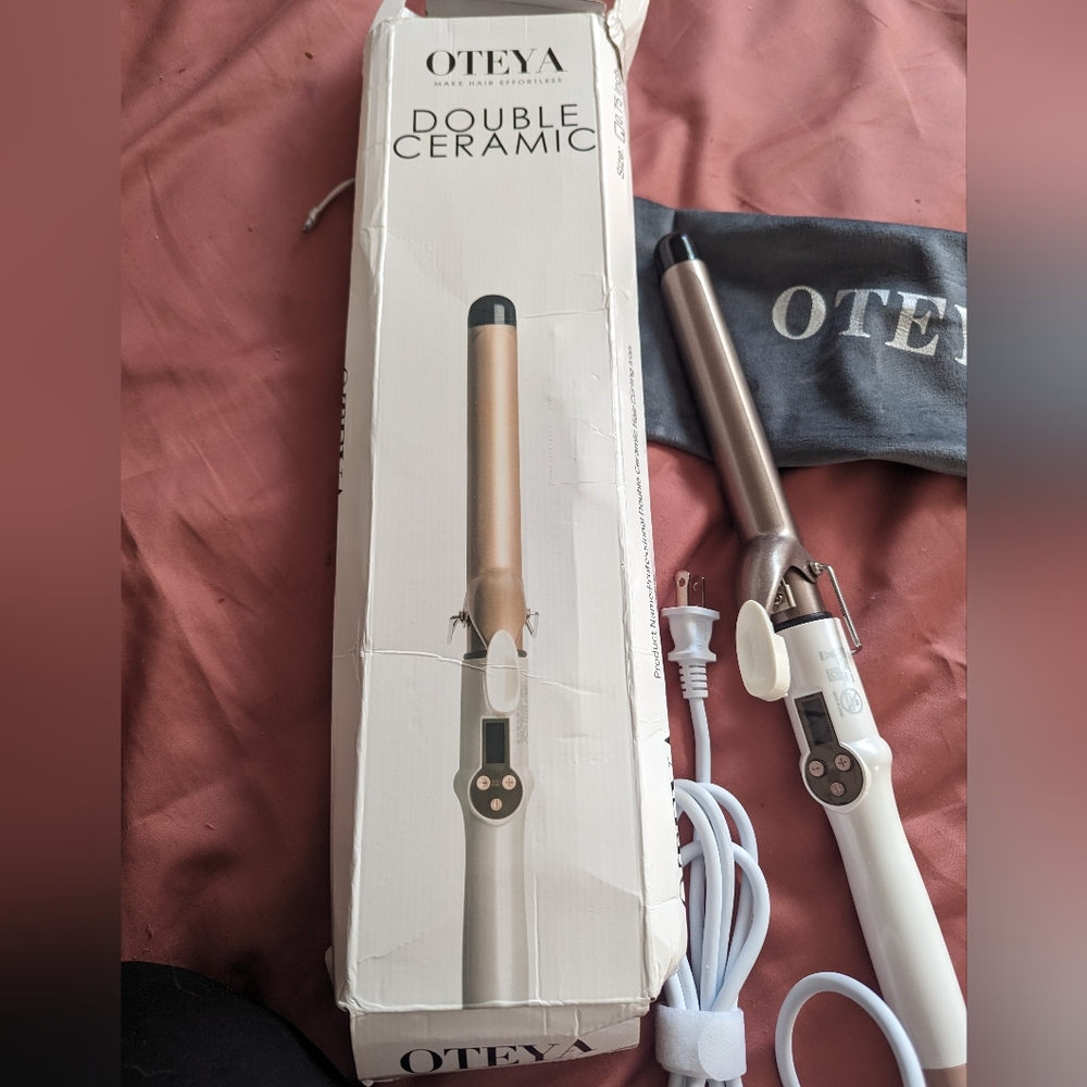 New Double Ceramic 3/4-Inch Curling Iron, ¾-inch barrel produces tight curls